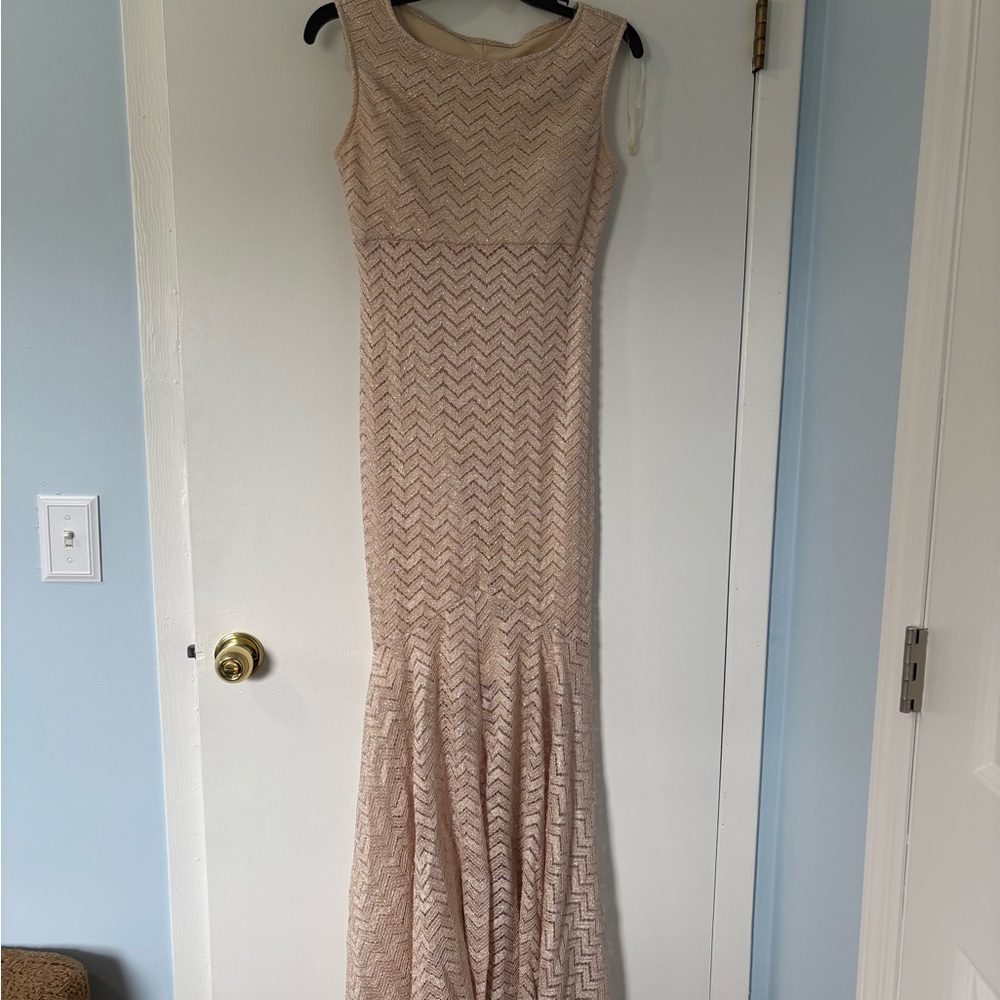 Elegant Cream Sleeveless Dress